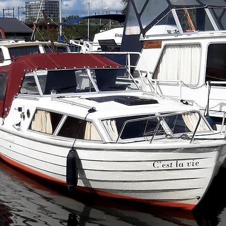 מלון אמסטרדם Motor Yacht Amazone מראה חיצוני תמונה